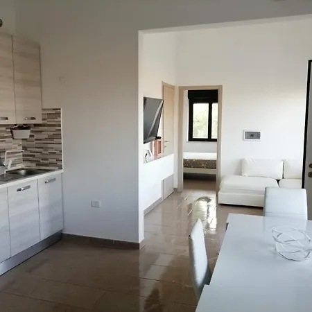 Apartmán Trilocale Al Mare Carrao